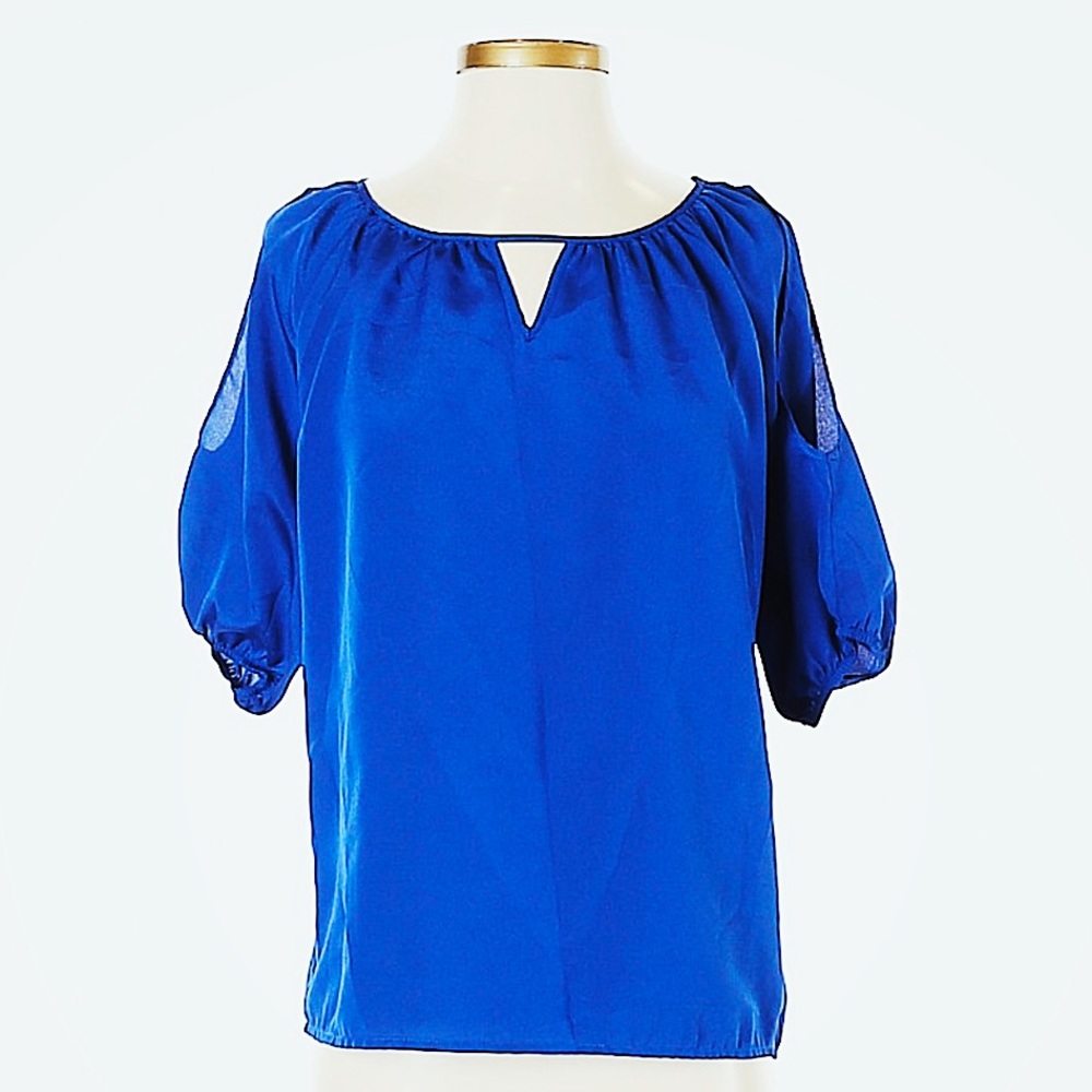 EXPRESS Short-Sleeve Blouse👚